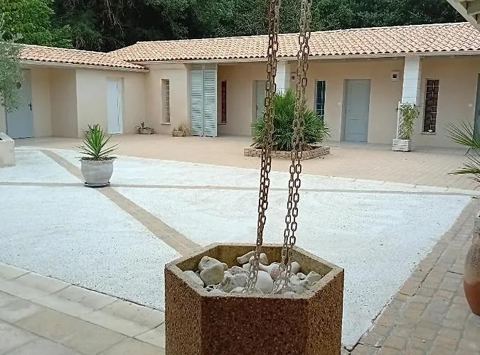 L'hacienda Gasthof Les Mathes