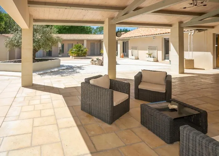 L'hacienda Gasthof Les Mathes