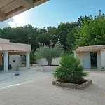 L'hacienda Guest house Les Mathes