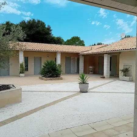 L'hacienda Les Mathes