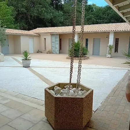 L'hacienda Pensión Les Mathes